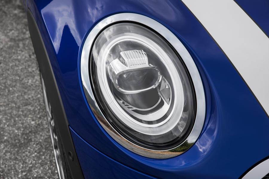 Детали экстерьера Mini Cooper S Cabrio (F57) 2018 года  (WW) (фото 199 из 222)